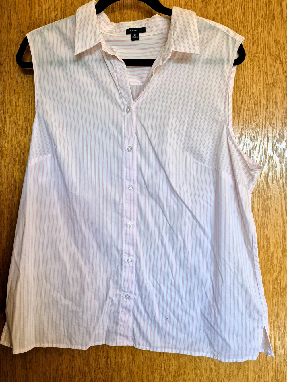 Ann Taylor Sleeveless Button-Up Blouse in Cute Pink & White Stripes